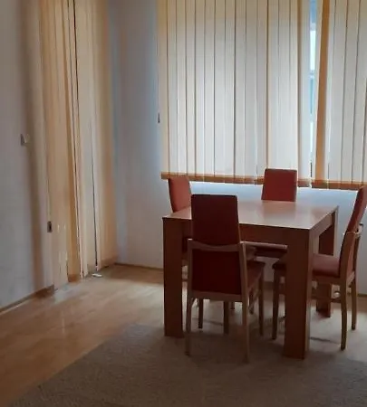 Двухкомнатная Квартира В Банско Appartement *